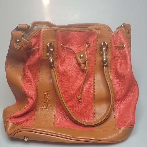 Valentina Two Tone Tan & Peach Leather Drawstring Shoulder Bag. Made In Italy.